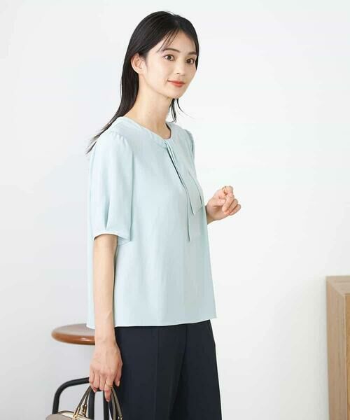 a.v.v / アー・ヴェ・ヴェ シャツ・ブラウス | チャーム付きボウタイブラウス | 詳細2