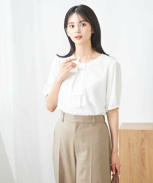 a.v.v / アー・ヴェ・ヴェ シャツ・ブラウス | チャーム付きボウタイブラウス | 詳細23