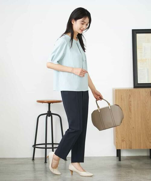 a.v.v / アー・ヴェ・ヴェ シャツ・ブラウス | チャーム付きボウタイブラウス | 詳細6