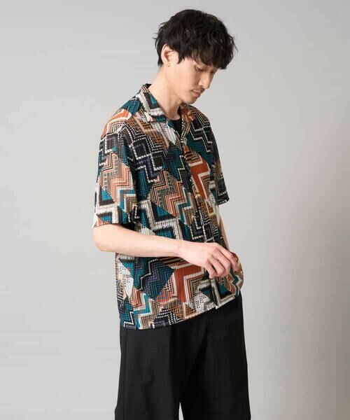 a.v.v / アー・ヴェ・ヴェ シャツ・ブラウス | 【洗濯機で洗える】ビッグ幾何柄 五分袖オープンカラーシャツ | 詳細15