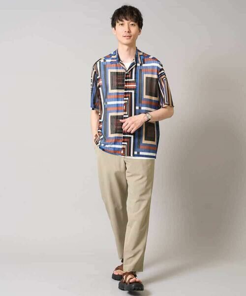 a.v.v / アー・ヴェ・ヴェ シャツ・ブラウス | 【洗濯機で洗える】ビッグ幾何柄 五分袖オープンカラーシャツ | 詳細2