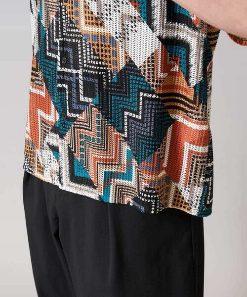 a.v.v / アー・ヴェ・ヴェ シャツ・ブラウス | 【洗濯機で洗える】ビッグ幾何柄 五分袖オープンカラーシャツ | 詳細20