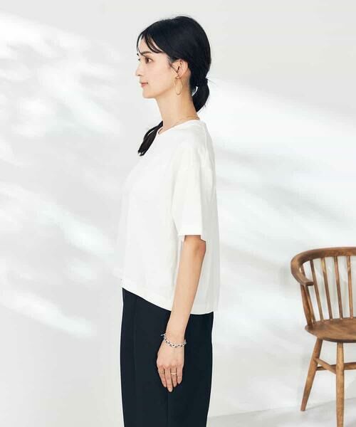 a.v.v / アー・ヴェ・ヴェ カットソー | エンボスロゴクロップドTシャツ | 詳細23