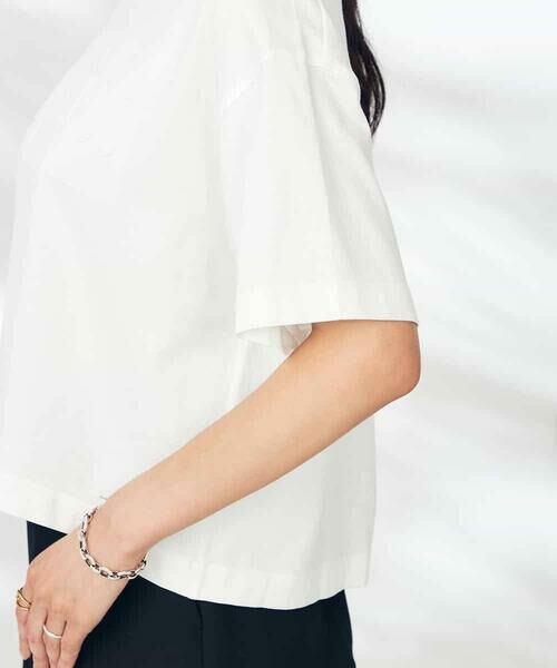 a.v.v / アー・ヴェ・ヴェ カットソー | エンボスロゴクロップドTシャツ | 詳細26