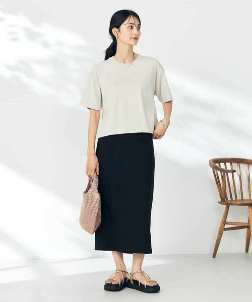 a.v.v / アー・ヴェ・ヴェ カットソー | エンボスロゴクロップドTシャツ | 詳細6