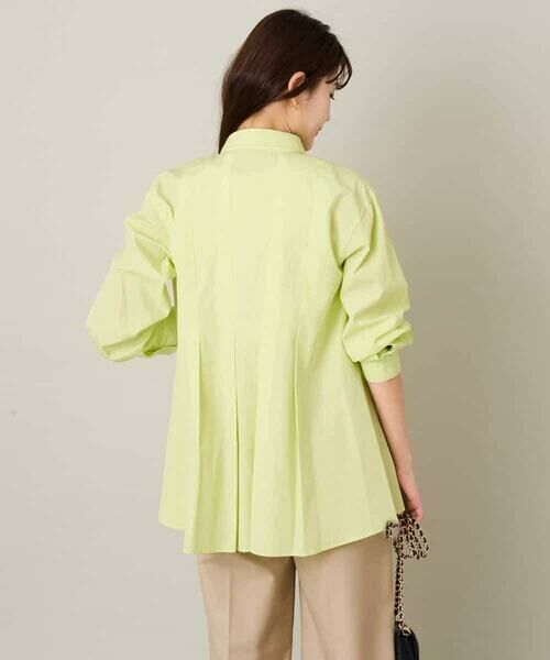 a.v.v / アー・ヴェ・ヴェ シャツ・ブラウス | バックタックフレアシャツ | 詳細2