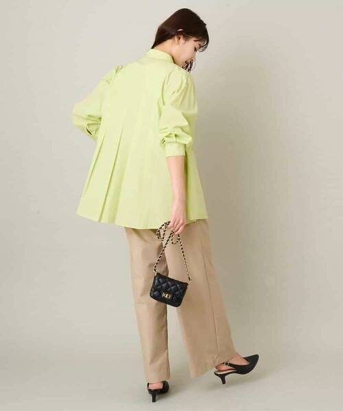 a.v.v / アー・ヴェ・ヴェ シャツ・ブラウス | バックタックフレアシャツ | 詳細4