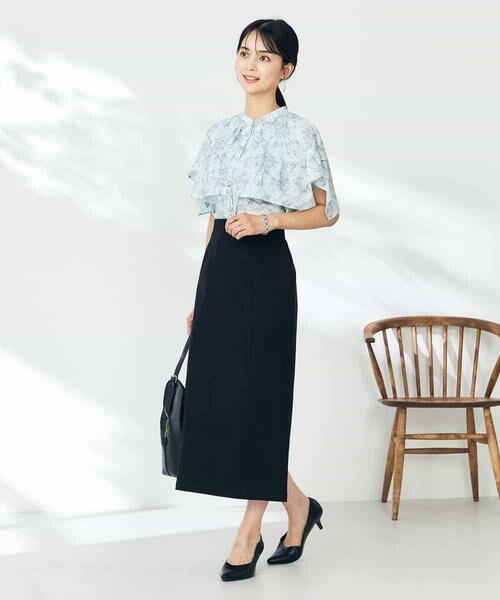 a.v.v / アー・ヴェ・ヴェ シャツ・ブラウス | 線画プリントケープブラウス | 詳細14