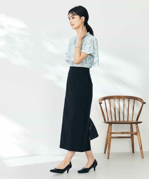 a.v.v / アー・ヴェ・ヴェ シャツ・ブラウス | 線画プリントケープブラウス | 詳細15