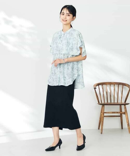 a.v.v / アー・ヴェ・ヴェ シャツ・ブラウス | 線画プリントケープブラウス | 詳細5