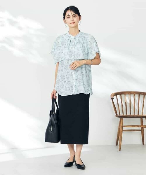 a.v.v / アー・ヴェ・ヴェ シャツ・ブラウス | 線画プリントケープブラウス | 詳細7