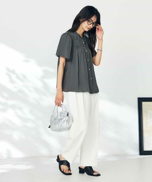 a.v.v / アー・ヴェ・ヴェ シャツ・ブラウス | サテンシャーリングブラウス | 詳細15