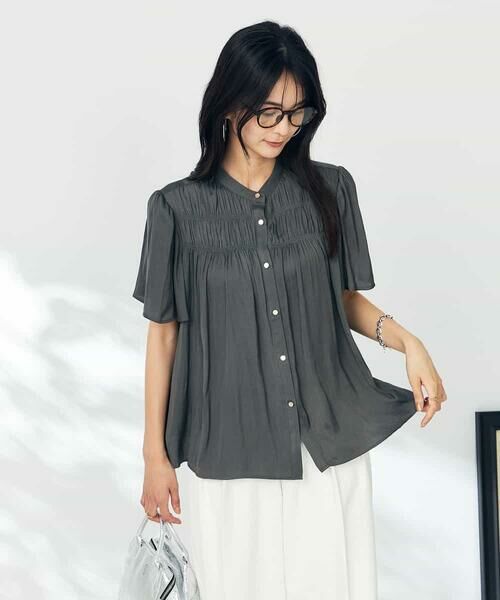 a.v.v/アー・ヴェ・ヴェ サテンシャーリングブラウス ダークグレー M a.v.v/アー・ヴェ・ヴェ サテンシャーリングブラウス ダークグレー M