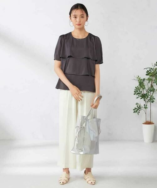 a.v.v / アー・ヴェ・ヴェ シャツ・ブラウス | 【接触冷感/UVカット/吸水速乾/イージーケア】サテンティアードブラウス | 詳細10