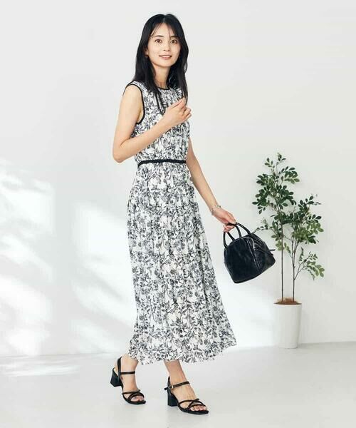 a.v.v / アー・ヴェ・ヴェ ロング・マキシ丈ワンピース | 配色パイピング切り替えワンピース | 詳細3