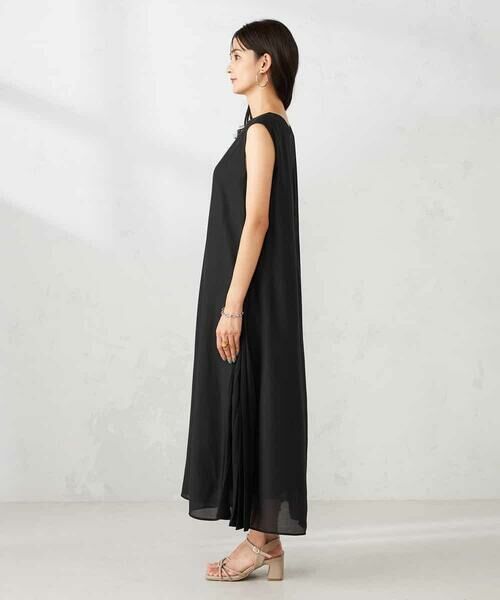 a.v.v / アー・ヴェ・ヴェ ロング・マキシ丈ワンピース | 【洗える】サイドプリーツノースリーブワンピース | 詳細19