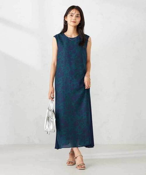 a.v.v / アー・ヴェ・ヴェ ロング・マキシ丈ワンピース | 【洗える】サイドプリーツノースリーブワンピース | 詳細4