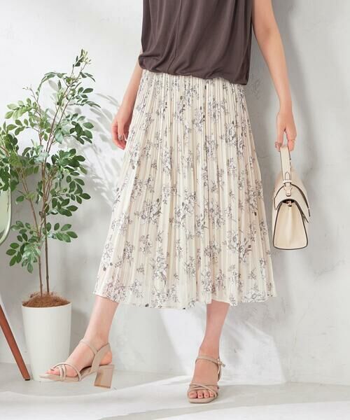 a.v.v / アー・ヴェ・ヴェ ロング・マキシ丈スカート | 【洗える】プリントランダムプリーツスカート | 詳細26