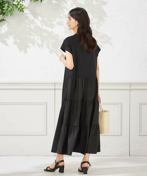 a.v.v / アー・ヴェ・ヴェ ロング・マキシ丈ワンピース | バックティアードワンピース【WEB限定】（ブラック）