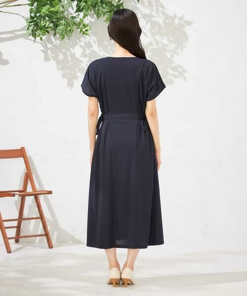 a.v.v / アー・ヴェ・ヴェ ロング・マキシ丈ワンピース | 【UVカット/速乾/イージーケア】ウエストベルトフレアワンピース | 詳細14