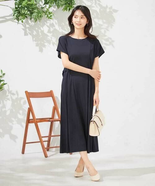 a.v.v / アー・ヴェ・ヴェ ロング・マキシ丈ワンピース | 【UVカット/速乾/イージーケア】ウエストベルトフレアワンピース | 詳細4