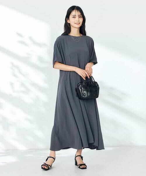 a.v.v / アー・ヴェ・ヴェ ロング・マキシ丈ワンピース | 【接触冷感/洗える/ストレッチ/UVカット】ウエスト切り替えドルマンワンピース | 詳細11