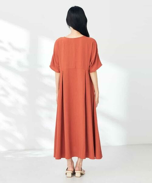 a.v.v / アー・ヴェ・ヴェ ロング・マキシ丈ワンピース | 【接触冷感/洗える/ストレッチ/UVカット】ウエスト切り替えドルマンワンピース | 詳細18