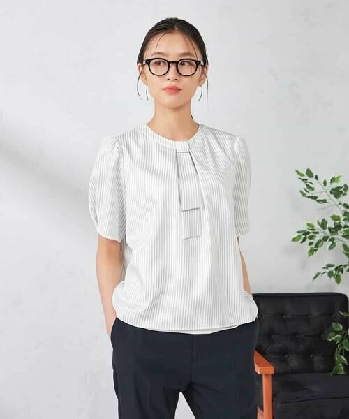 a.v.v / アー・ヴェ・ヴェ シャツ・ブラウス | 【ストレッチ/洗える】チャーム付きボウタイブラウス | 詳細2