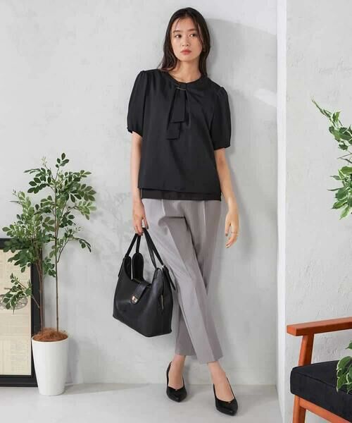 a.v.v / アー・ヴェ・ヴェ シャツ・ブラウス | 【ストレッチ/洗える】チャーム付きボウタイブラウス | 詳細20