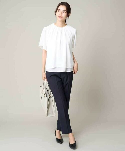 a.v.v / アー・ヴェ・ヴェ シャツ・ブラウス | タックネックフレアブラウス | 詳細10