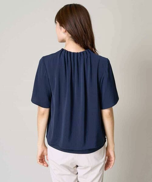a.v.v / アー・ヴェ・ヴェ シャツ・ブラウス | タックネックフレアブラウス | 詳細15