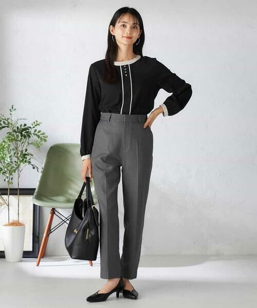 a.v.v / アー・ヴェ・ヴェ シャツ・ブラウス | 【洗える】バイカラーピンタックブラウス | 詳細12