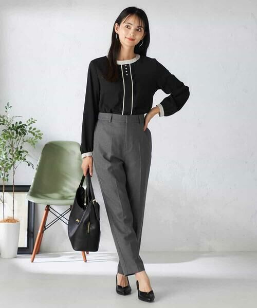 a.v.v / アー・ヴェ・ヴェ シャツ・ブラウス | 【洗える】バイカラーピンタックブラウス | 詳細13