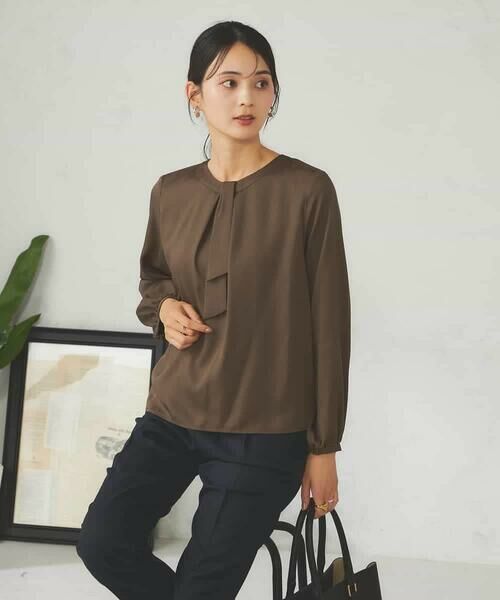 a.v.v / アー・ヴェ・ヴェ シャツ・ブラウス | 【マシンウォッシャブル】チャーム付きボウタイブラウス | 詳細10