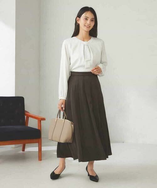 a.v.v / アー・ヴェ・ヴェ シャツ・ブラウス | 【マシンウォッシャブル】チャーム付きボウタイブラウス | 詳細3