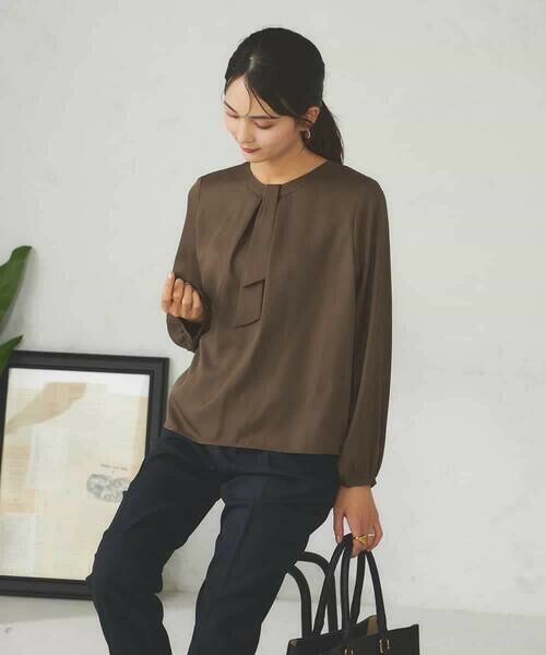 a.v.v / アー・ヴェ・ヴェ シャツ・ブラウス | 【マシンウォッシャブル】チャーム付きボウタイブラウス | 詳細9