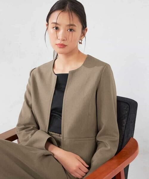 a.v.v / アー・ヴェ・ヴェ ノーカラージャケット | 【洗える/イージーケア/吸水速乾/ストレッチ】梳毛調キーネックジャケット | 詳細8