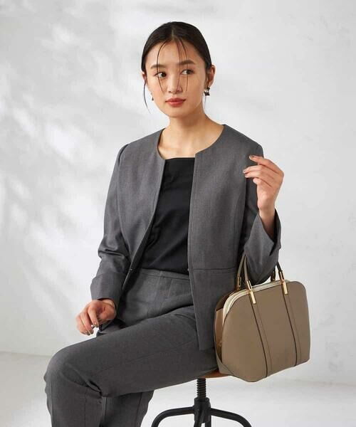 a.v.v/アー・ヴェ・ヴェ 【洗える/イージーケア/吸水速乾/ストレッチ】梳毛調キーネックジャケット ダークグレー XS