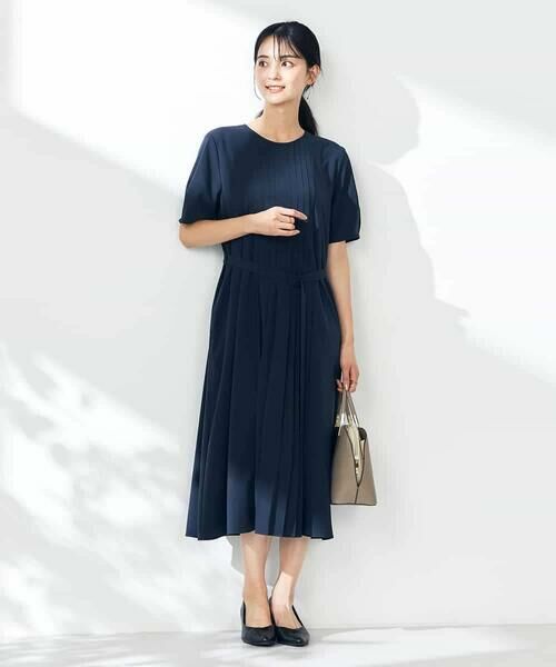 a.v.v / アー・ヴェ・ヴェ ロング・マキシ丈ワンピース | 【洗える/ストレッチ】ベルト付フロントプリーツワンピース | 詳細1