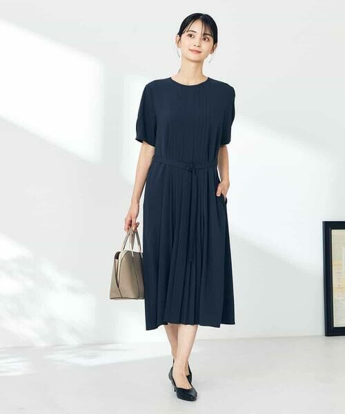 a.v.v / アー・ヴェ・ヴェ ロング・マキシ丈ワンピース | 【洗える/ストレッチ】ベルト付フロントプリーツワンピース | 詳細2