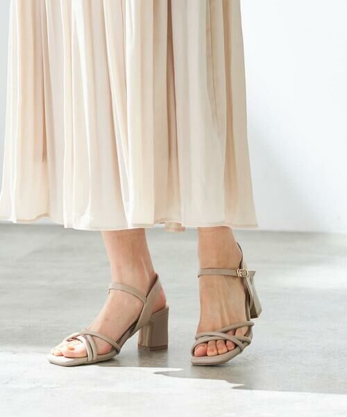 a.v.v / アー・ヴェ・ヴェ サンダル | スクエアトゥストラップサンダル | 詳細9