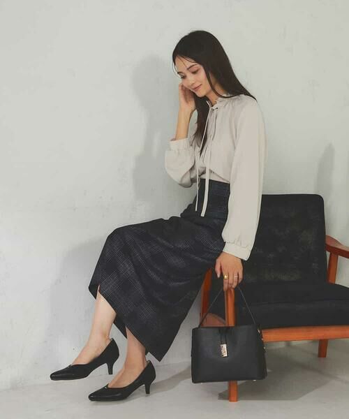 a.v.v / アー・ヴェ・ヴェ シャツ・ブラウス | フリルネックボウタイブラウス | 詳細19