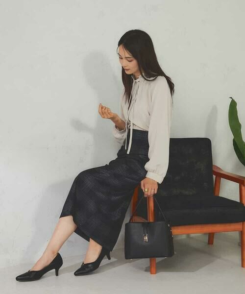 a.v.v / アー・ヴェ・ヴェ シャツ・ブラウス | フリルネックボウタイブラウス | 詳細20