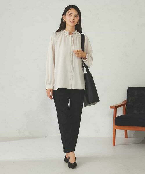 a.v.v / アー・ヴェ・ヴェ シャツ・ブラウス | フリルネックボウタイブラウス | 詳細21