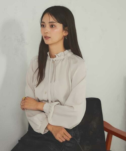 a.v.v / アー・ヴェ・ヴェ シャツ・ブラウス | フリルネックボウタイブラウス | 詳細8