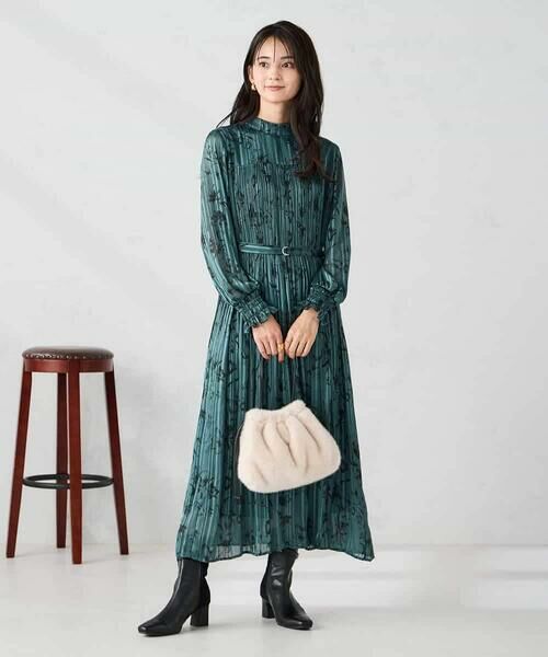 a.v.v / アー・ヴェ・ヴェ ロング・マキシ丈ワンピース | 【洗える】ランダムプリーツサテンワンピース【WEB限定】 | 詳細4