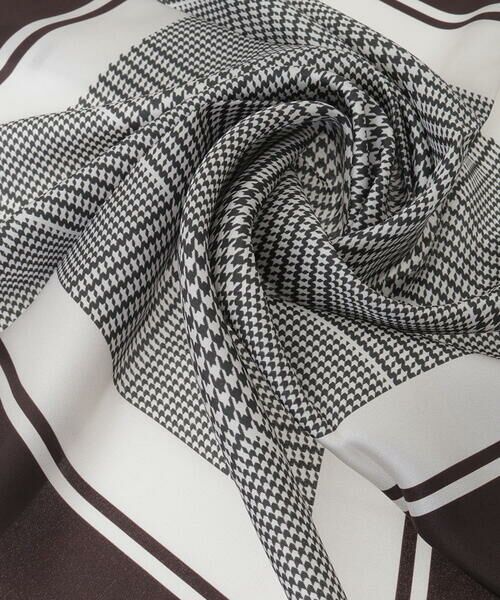 a.v.v / アー・ヴェ・ヴェ マフラー・ショール・スヌード・ストール | シルクスカーフ | 詳細4