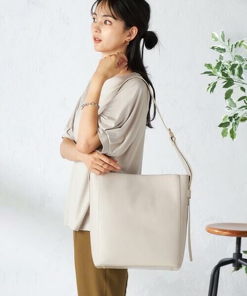 a.v.v / アー・ヴェ・ヴェ トートバッグ | ワンハンドルA4トート | 詳細3