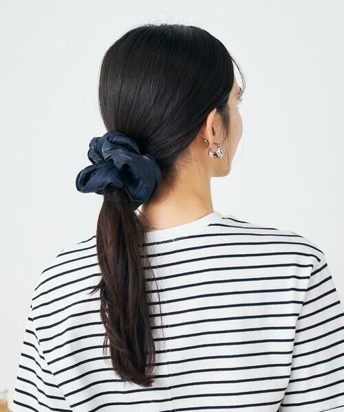 a.v.v / アー・ヴェ・ヴェ カチューシャ・カチューム・その他 | サテンシュシュ | 詳細2