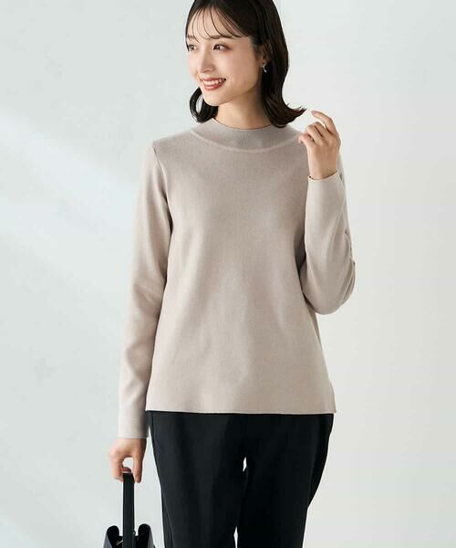a.v.v/アー・ヴェ・ヴェ 【洗える】プチハイネックニット グレージュ XL